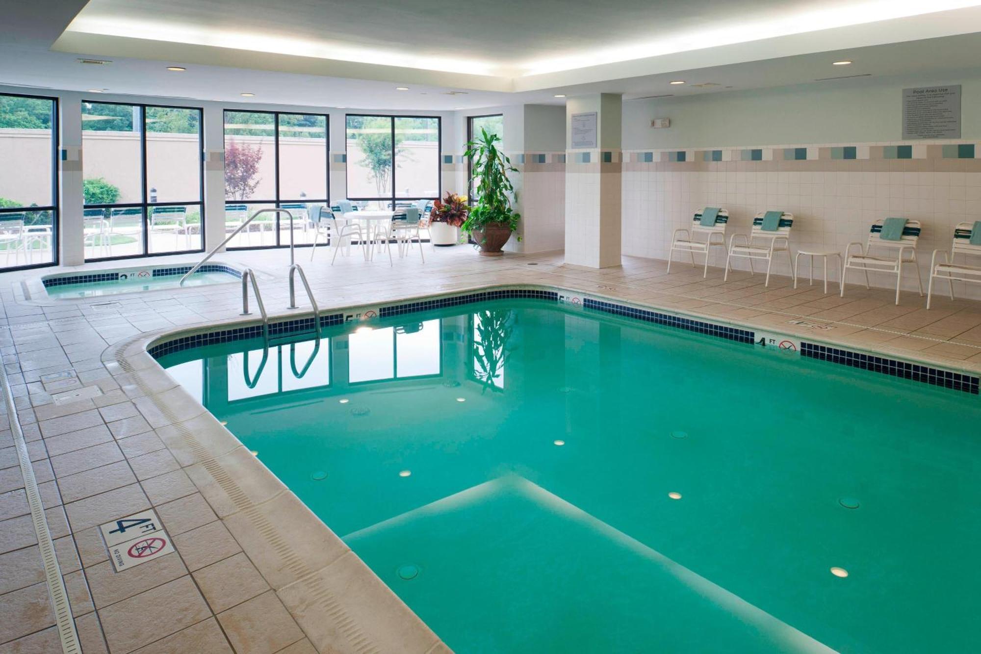 Courtyard Bristol Hotel Luaran gambar